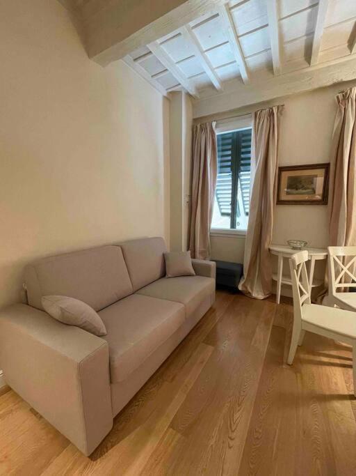 Апартаменты Cozy Santa Maria Novella Uffizi Duomo 2Beds-2Baths Флоренция Экстерьер фото