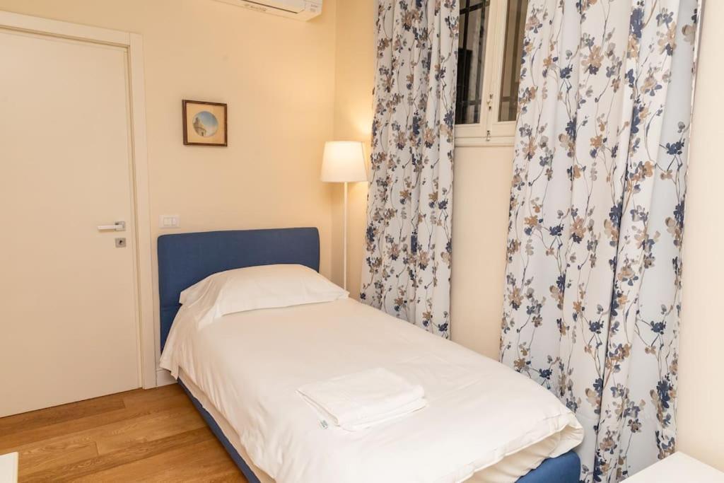 Апартаменты Cozy Santa Maria Novella Uffizi Duomo 2Beds-2Baths Флоренция Экстерьер фото