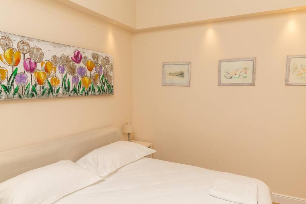 Апартаменты Cozy Santa Maria Novella Uffizi Duomo 2Beds-2Baths Флоренция Экстерьер фото