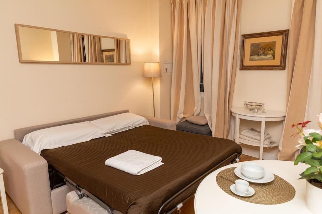 Апартаменты Cozy Santa Maria Novella Uffizi Duomo 2Beds-2Baths Флоренция Экстерьер фото