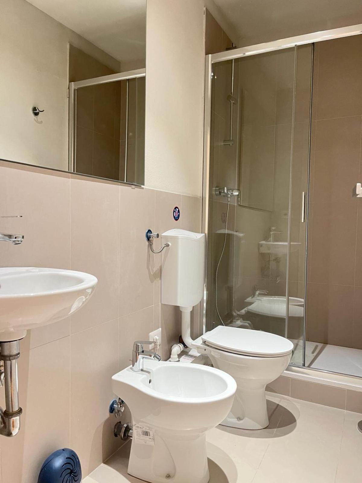 Апартаменты Cozy Santa Maria Novella Uffizi Duomo 2Beds-2Baths Флоренция Экстерьер фото